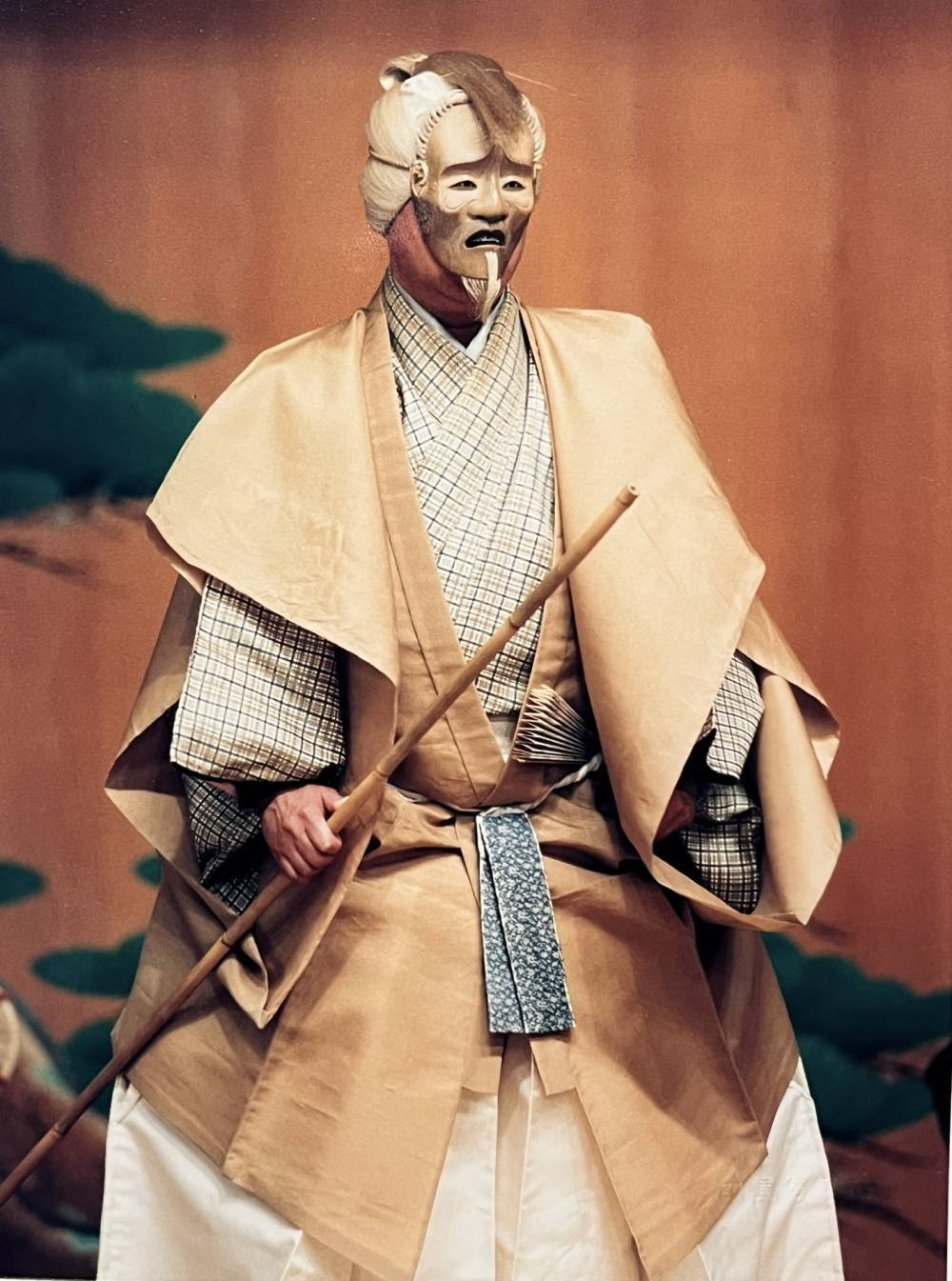 勝海登の能舞台