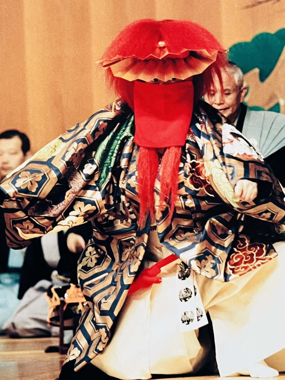 勝海登の能舞台